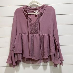 Closet Cleanout✨ Arizona Blouse (Size M)